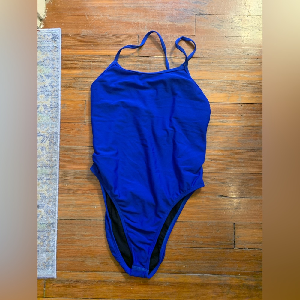 Jolyn size 32 brayndon back